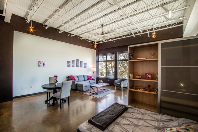 Photo - 2401 E 6th St Condo Unit 3044