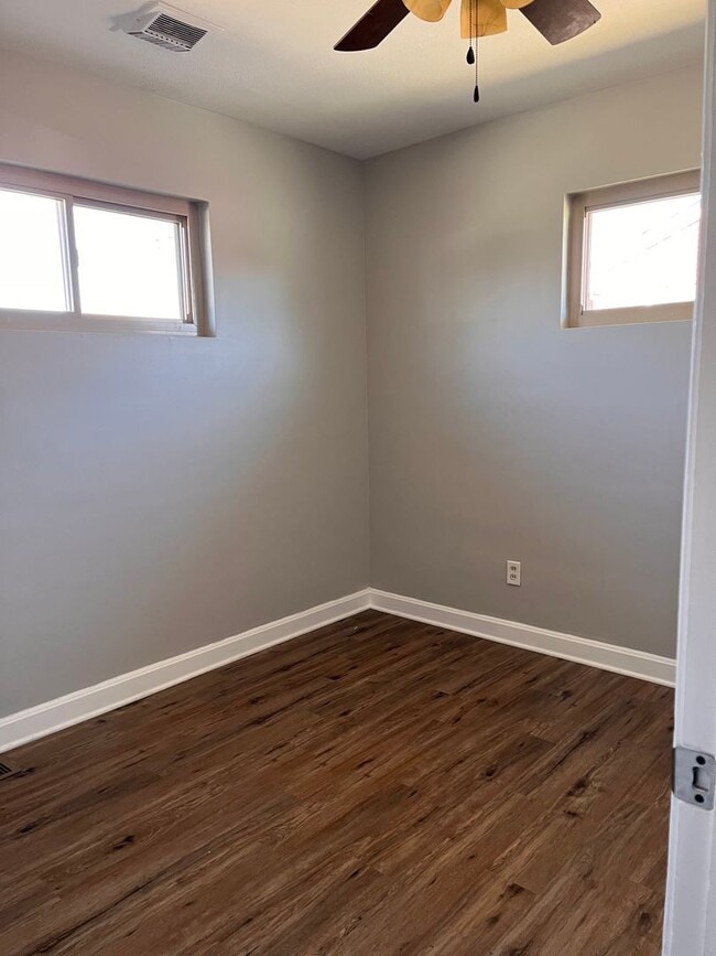 Photo - 1525 Anna Ln