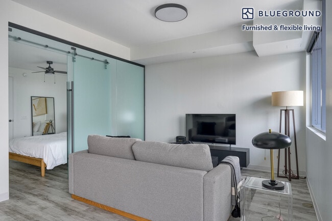 Photo - 501 Brazos St Unidad FL20-ID254