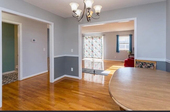 Photo - 302 S Dogwood Dr