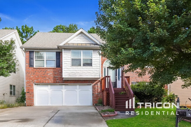 Building Photo - 642 Lynnfield Dr SE