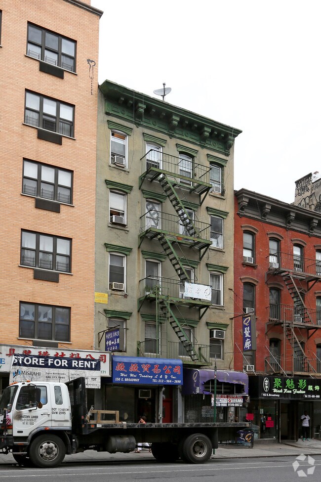 Photo - 150 E Broadway