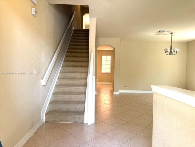 Photo - 131 Ennis Ln