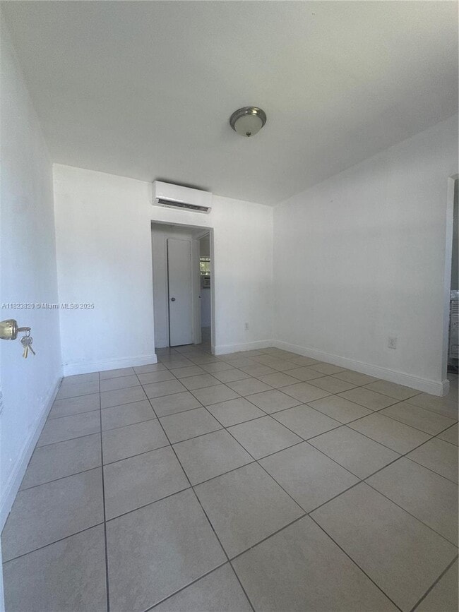 Building Photo - 1592 NW 56th St Rental