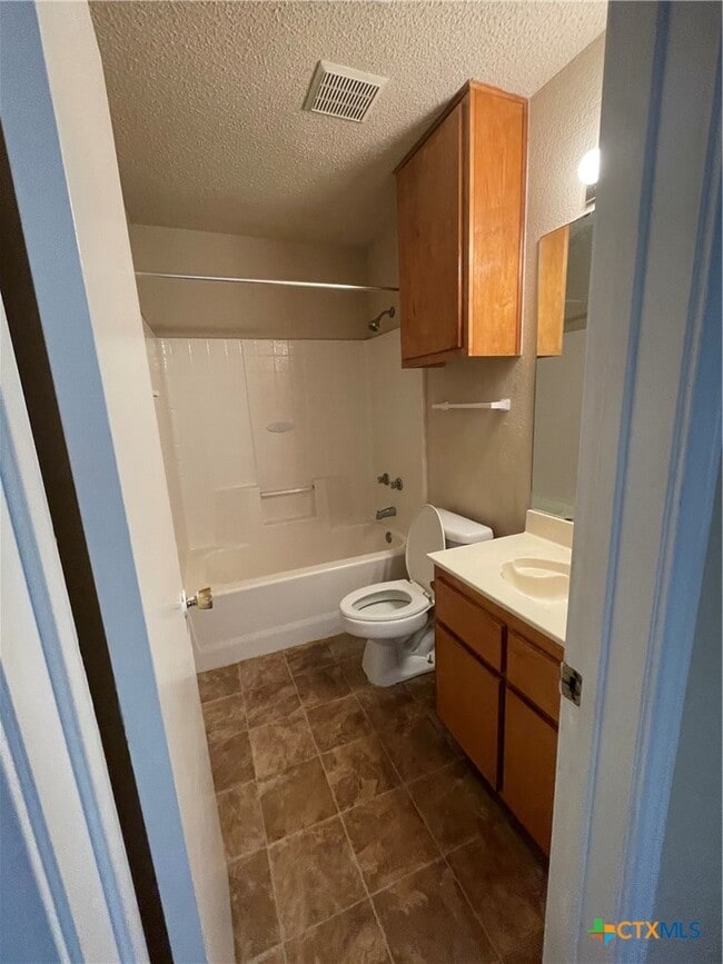 Photo - 104 Horseshoe Dr