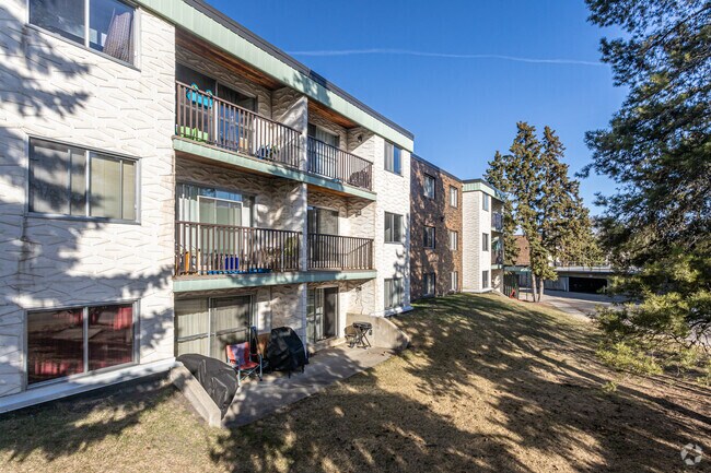 4007 108 St NW - Fairgreen Gardens- Building C - Fairgreen Gardens