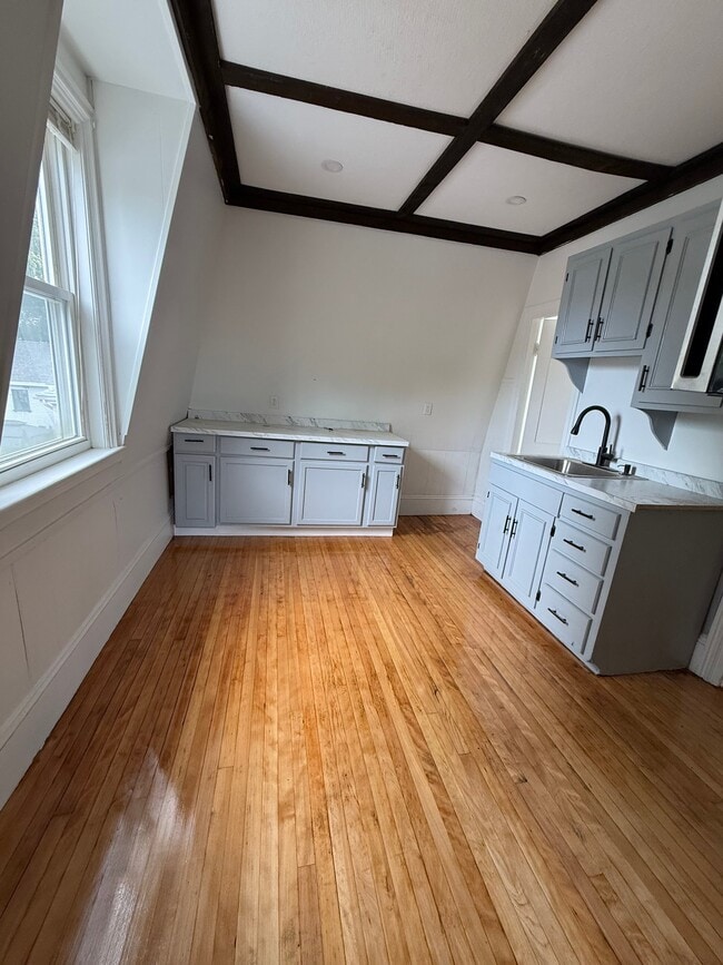 22 Park St Unit 3