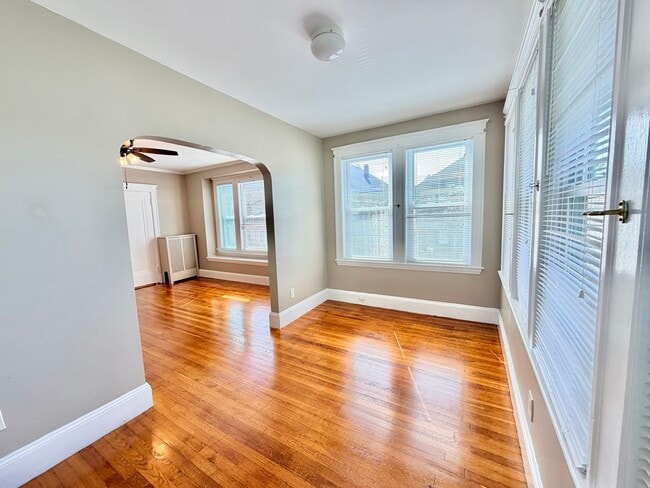 37 Leach St Unit 2