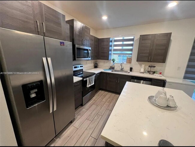 Photo - 1166 SE 23rd Ave