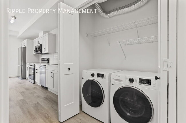 Photo - AMAZING 1 BED/ 1 BATH CONDO WITH PETS ALLOWED! Unité 1202