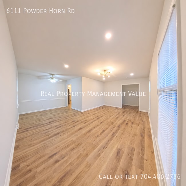 Photo - 6111 Powder Horn Rd