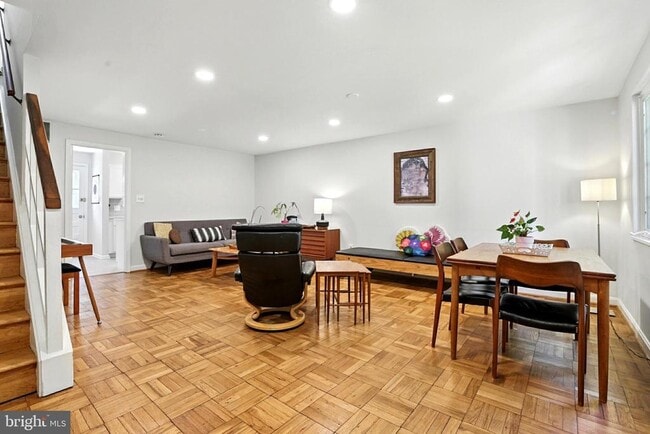 Photo - 9882 Hollow Glen Pl