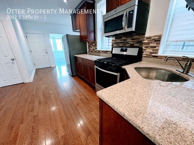 Photo - 2007 S 18th St Unit 1