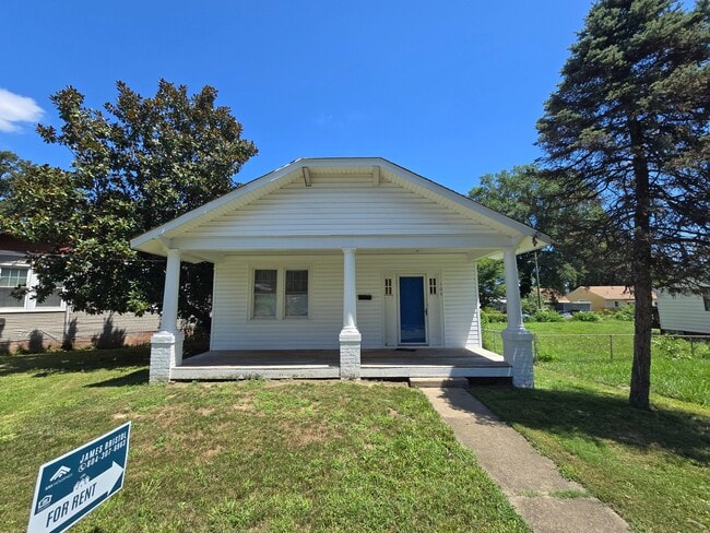 Photo - 105 E 32nd St