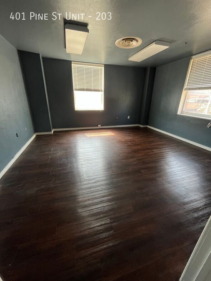 Photo - 401 Pine St Unit 203