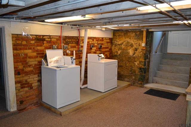 Photo - 208 Grand Ave Unidad 1