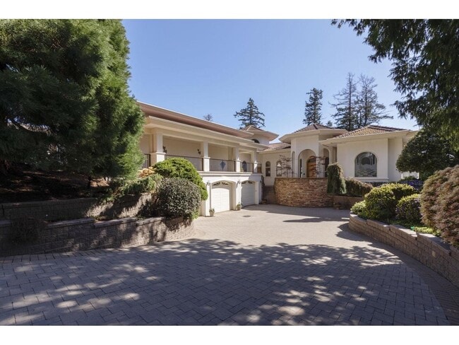 Photo - 13464-1313A 13a Ave