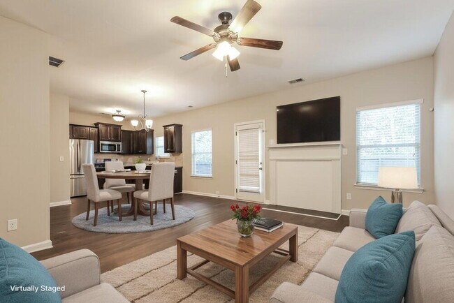 Photo - 619 Beaujolais Ct