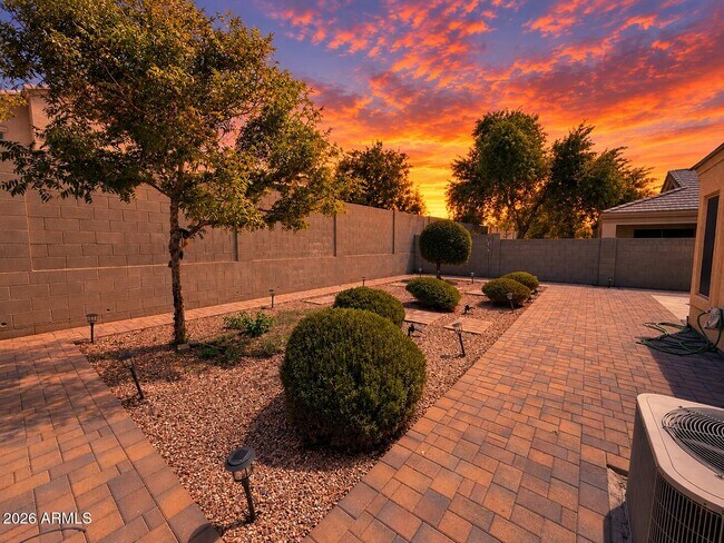 9850 W Deanna Dr