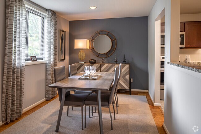 3BR,2BA-1263sf