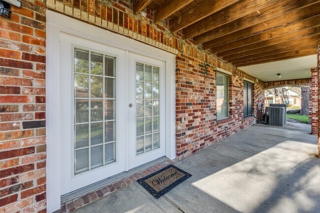 Photo - 812 Driftwood Dr