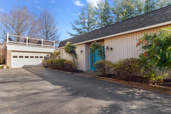 Photo - 2103 Laurel Brook Rd