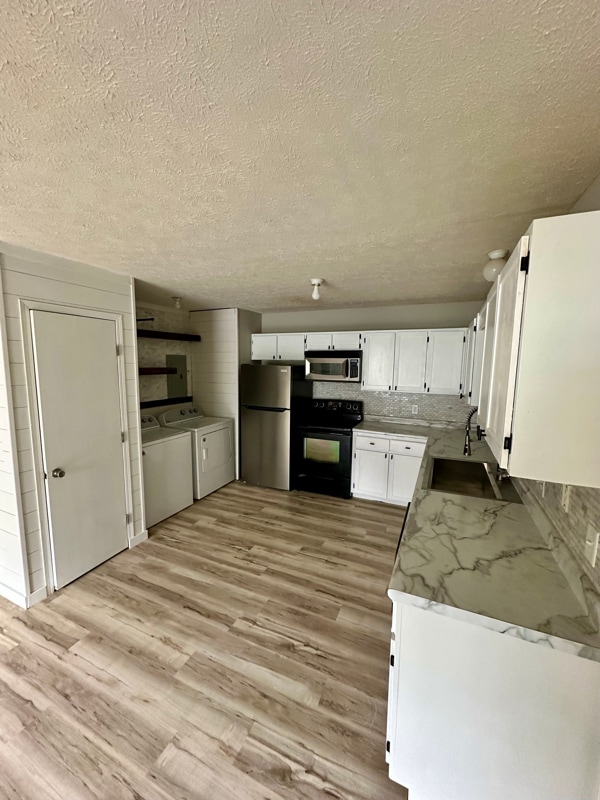 Photo - 1107 Becky Ln