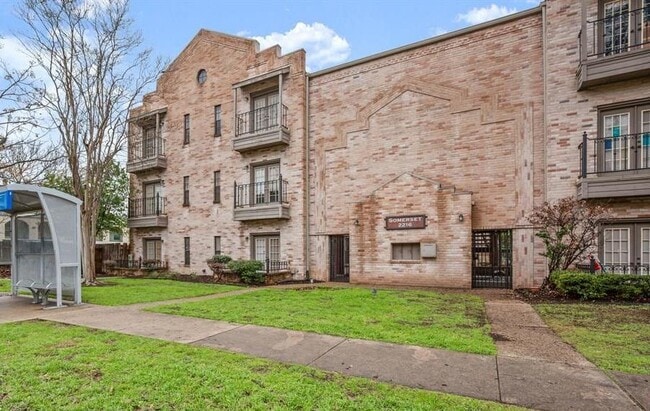 Building Photo - 2216 San Gabriel St Unit 201
