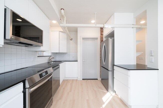 Photo - 50 Reservoir Ave Unidad B2