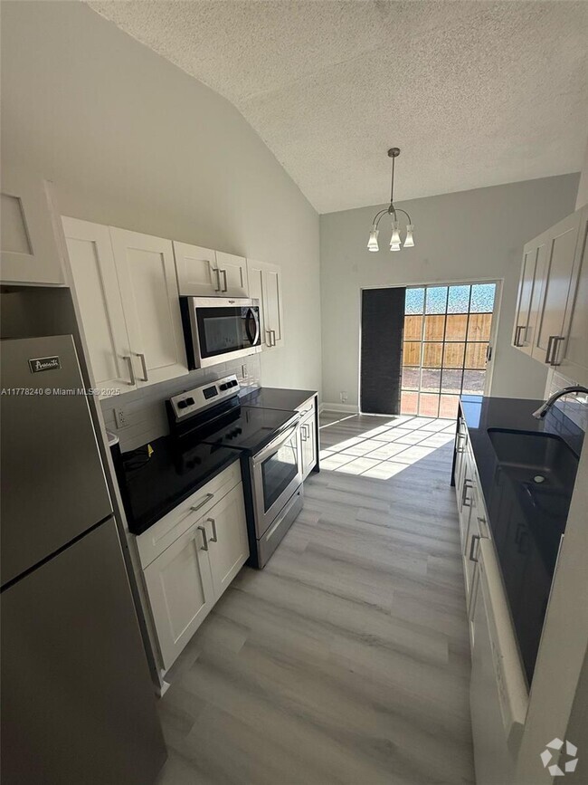 Building Photo - 990 NE 212th Ter Rental