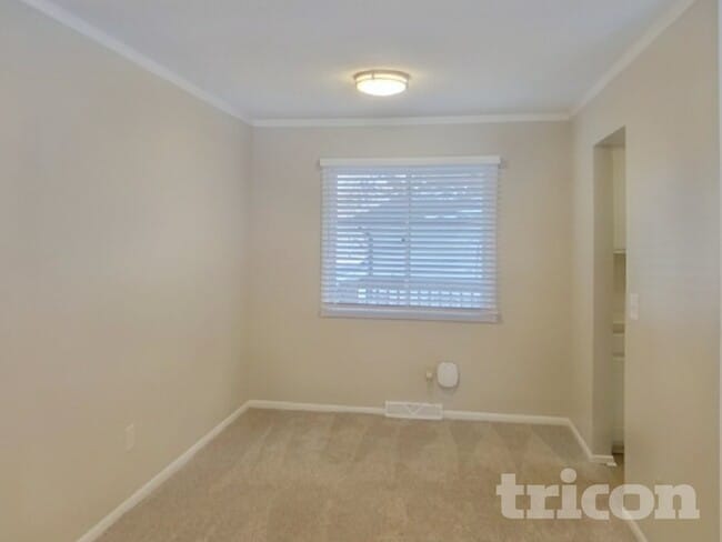 Photo - 13101 Thomas Ave