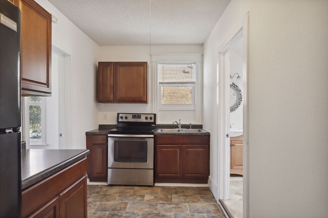 Photo - 214 N Morgan Ave Unit 2