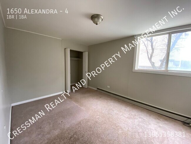 Photo - 1 Bed 1 bath APARTMENT located in Regina, ... Unit 4