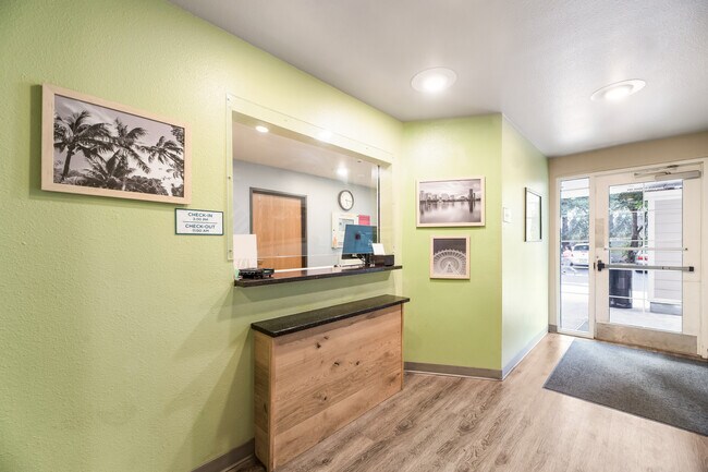 Furnished Studio-Ocala