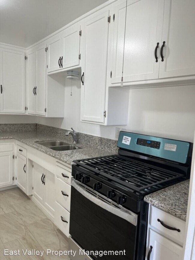 Photo - 3 br, 1 bath House - 25635 Sun Ave