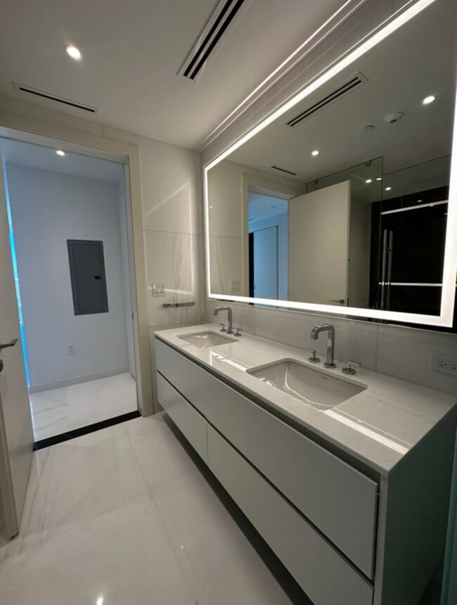 Photo - 2921 SW 38th Ct