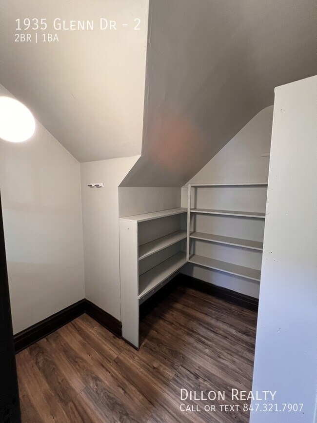 Photo - 1935 Glenn Dr Unit 2