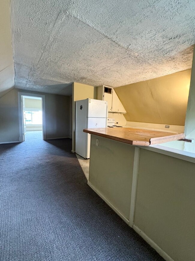 Building Photo - 112 N 38th Ave Unit 6