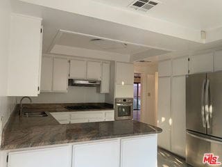 Photo - 10740 National Blvd