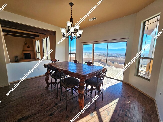 Photo - 4 bedrooms, 3 baths, single  story  on  We... House