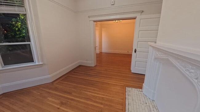 205A Steiner Street-