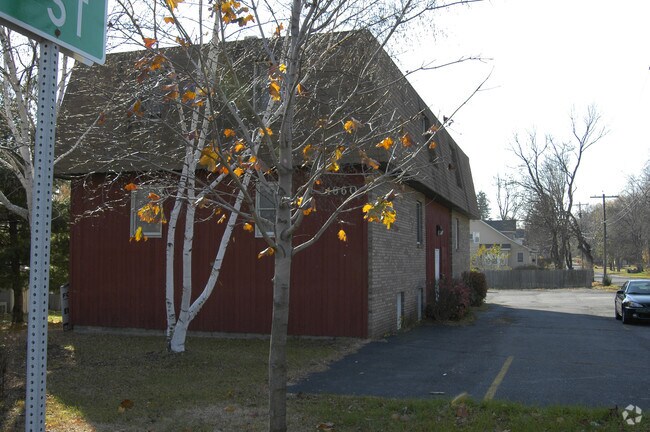 Photo - 1660 Central Ave