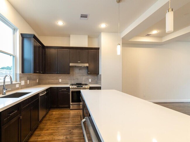 Photo - 1735 Eado Point Ln