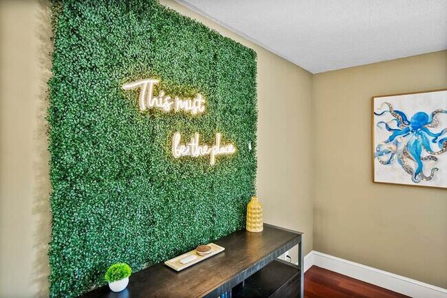 Photo - 212 5th St