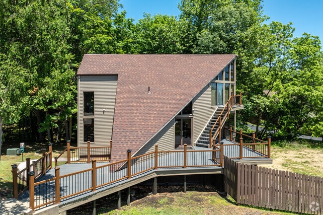 Leasing Office - Londondale Village