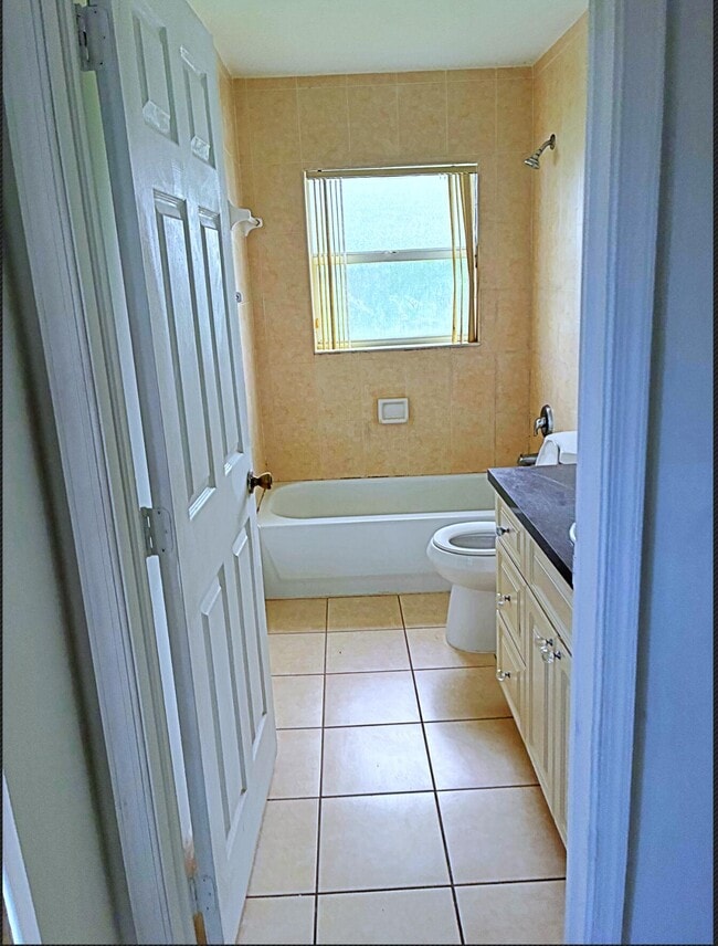 Photo - 647 Latona Ave