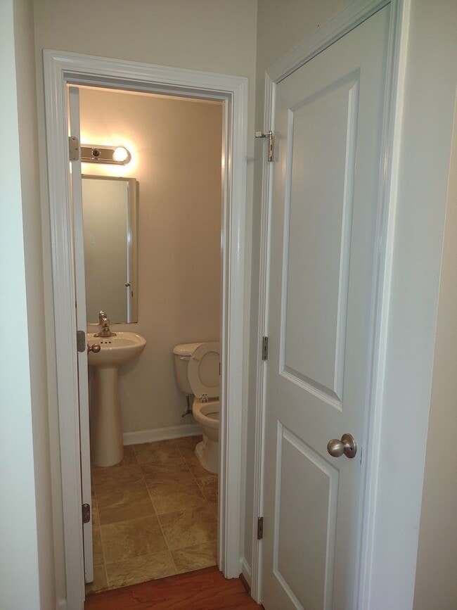 Photo - Super Four bedroom home in Northeast Columbia!