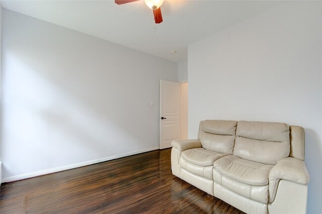 Photo - 14311 Tasmania Ct