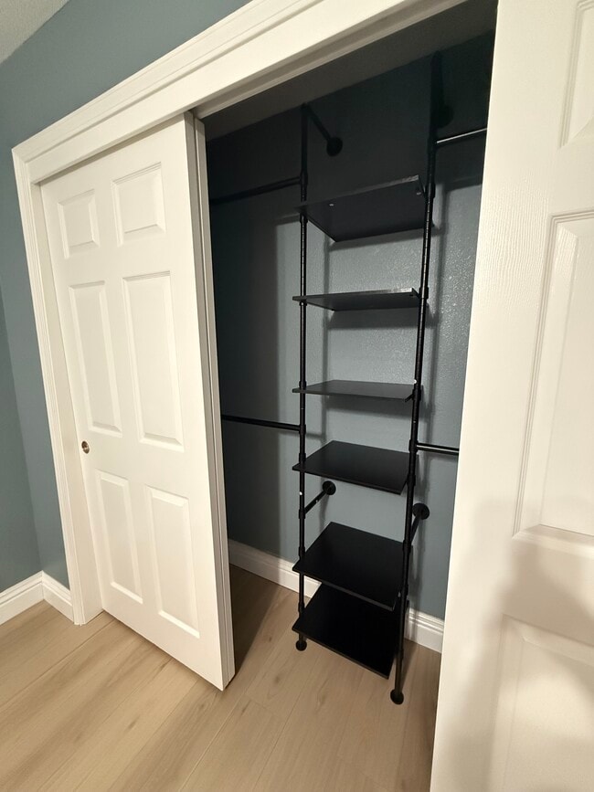 Photo - 137 Hopfield Dr