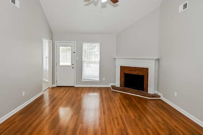 Photo - 145 Sandpiper Dr